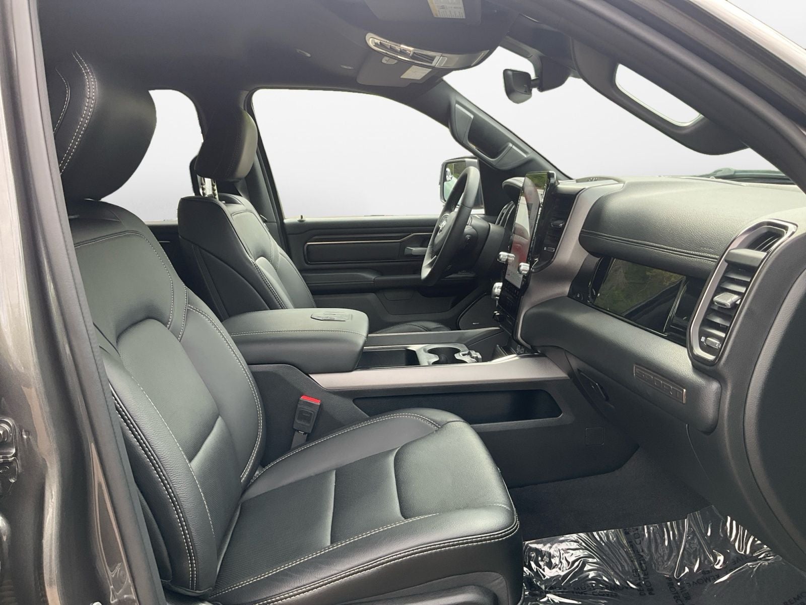 2025 RAM 1500 Sport