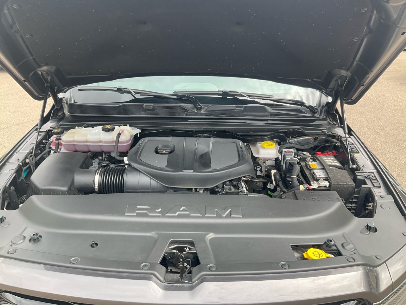 2025 RAM 1500 Sport