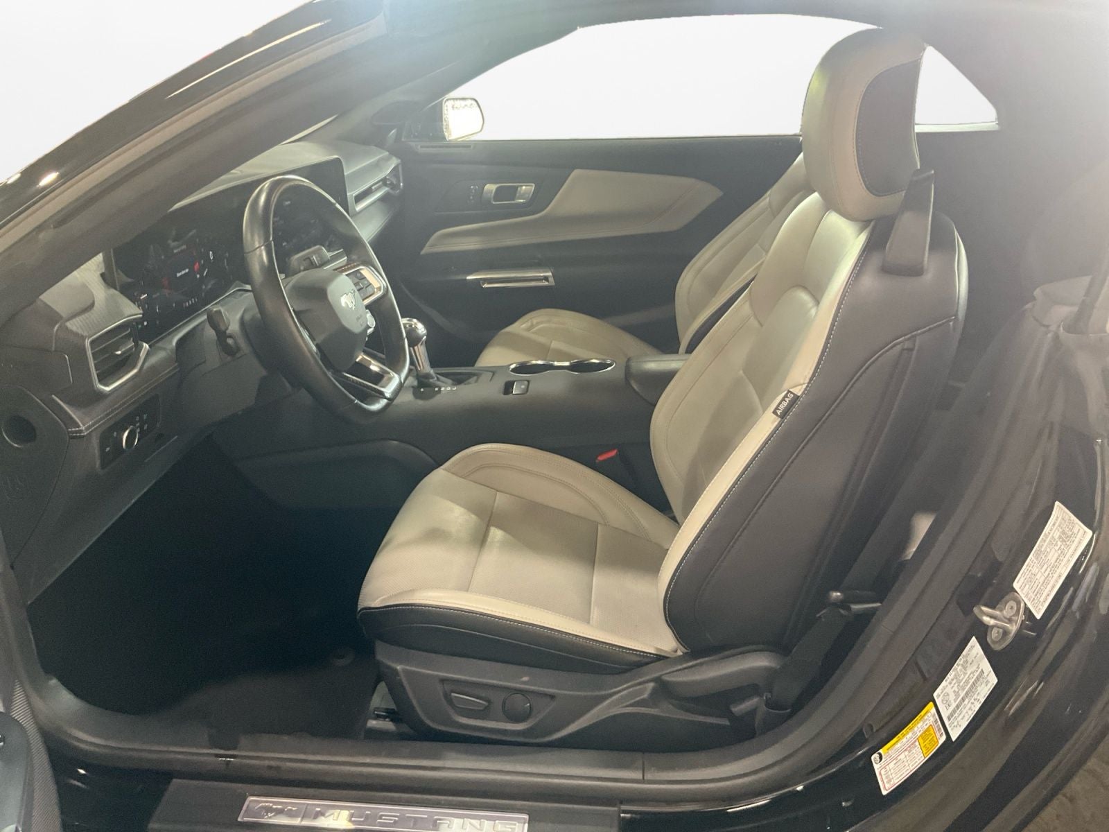 2025 Ford Mustang EcoBoost Premium