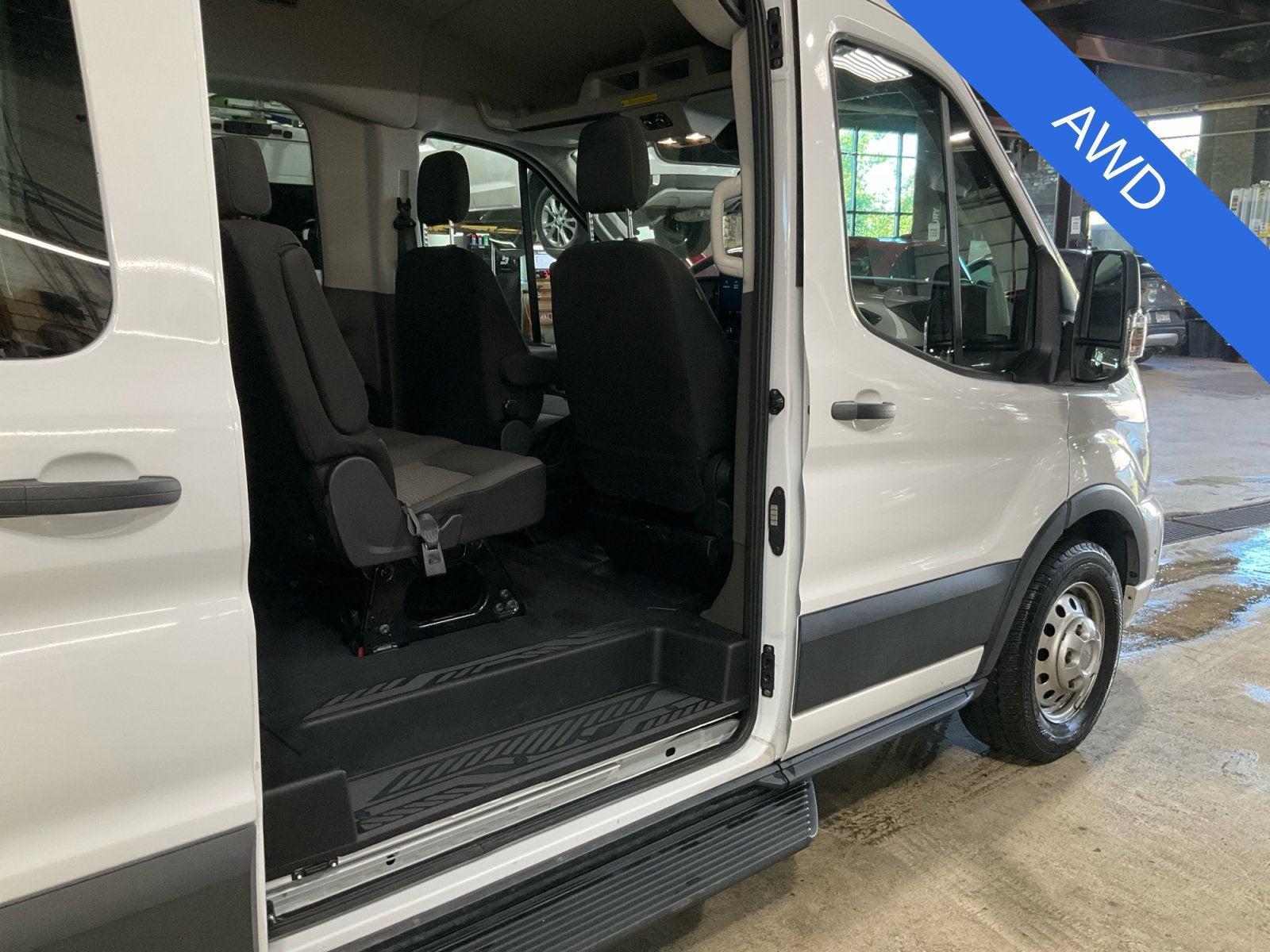 2025 Ford Transit-350 XLT