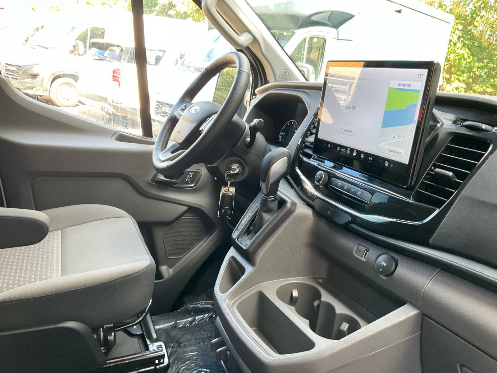 2024 Ford Transit Passenger Wagon XLT