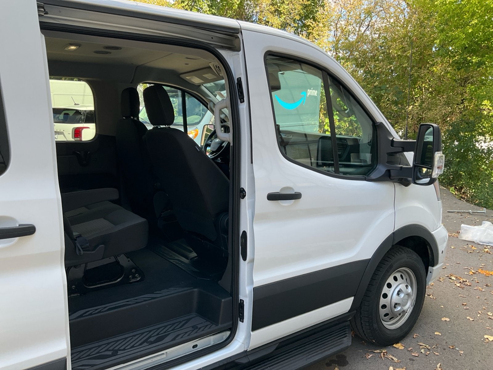 2024 Ford Transit Passenger Wagon XLT