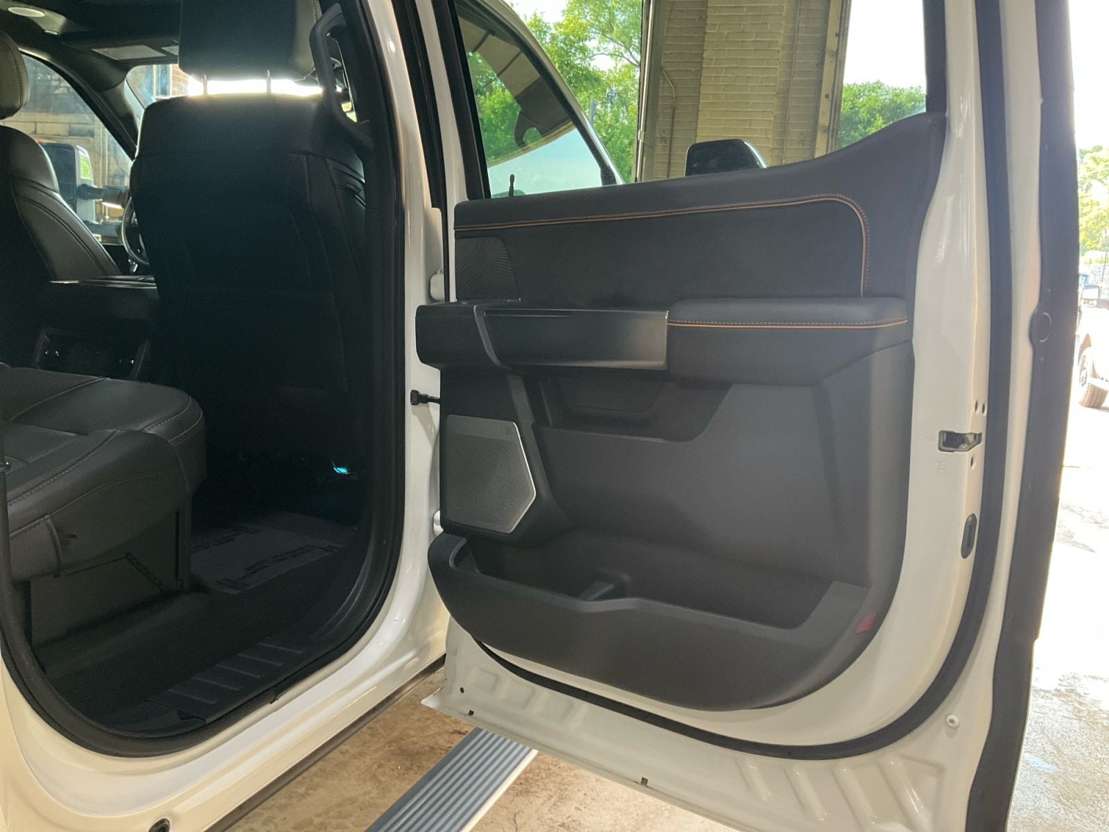 2023 Ford F-350SD Platinum