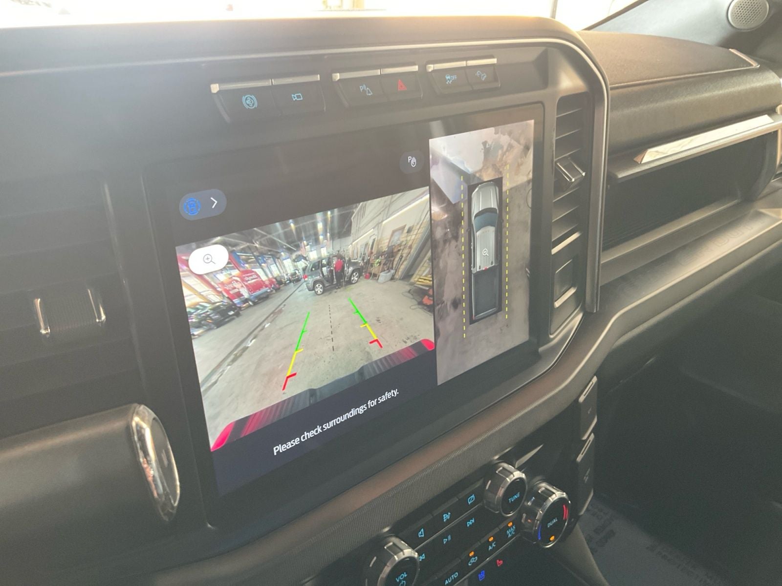 2023 Ford F-350SD Platinum
