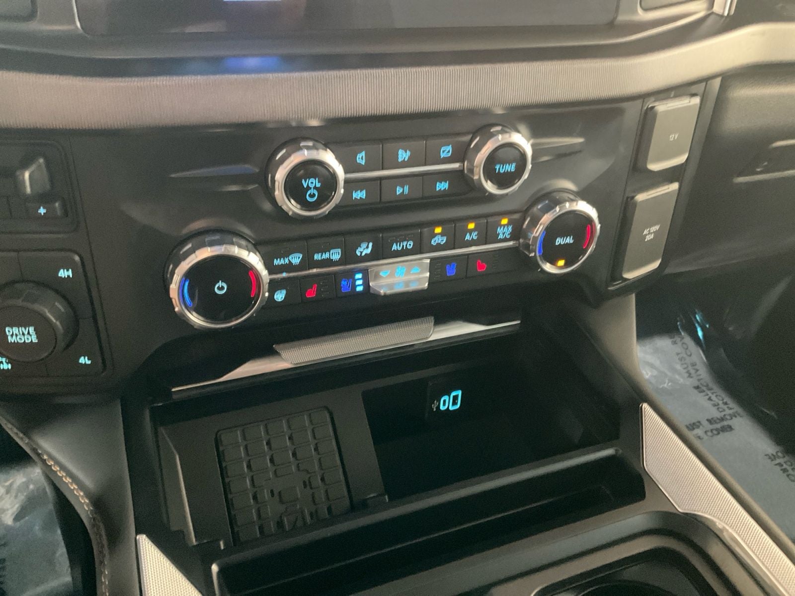 2023 Ford F-350SD Platinum