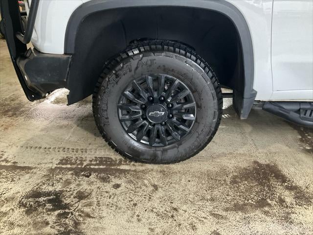 2022 Chevrolet Silverado 2500HD 4WD Crew Cab Standard Bed LT