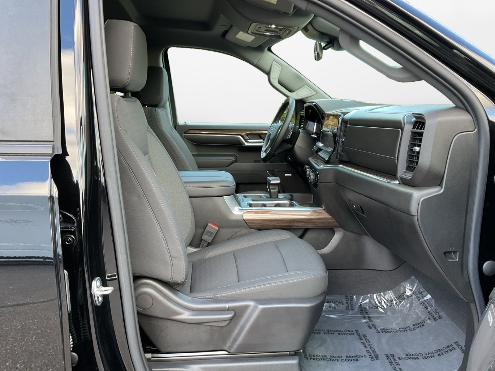 2023 Chevrolet Silverado 1500 4WD Crew Cab Short Bed RST