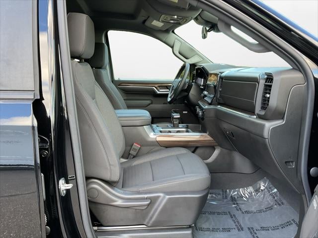 2023 Chevrolet Silverado 1500 4WD Crew Cab Short Bed RST