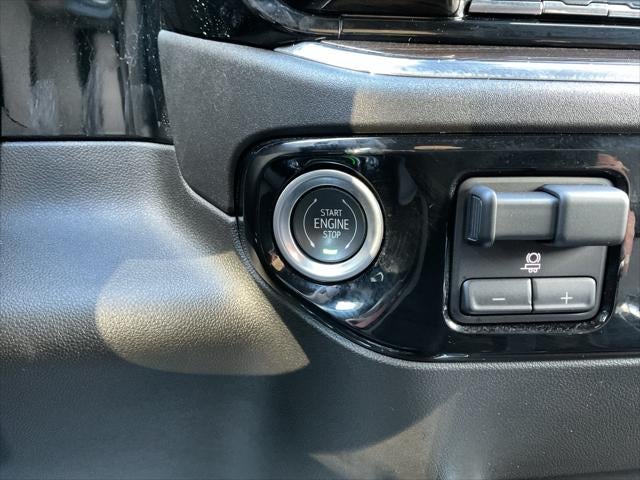 2023 Chevrolet Silverado 1500 4WD Crew Cab Short Bed RST