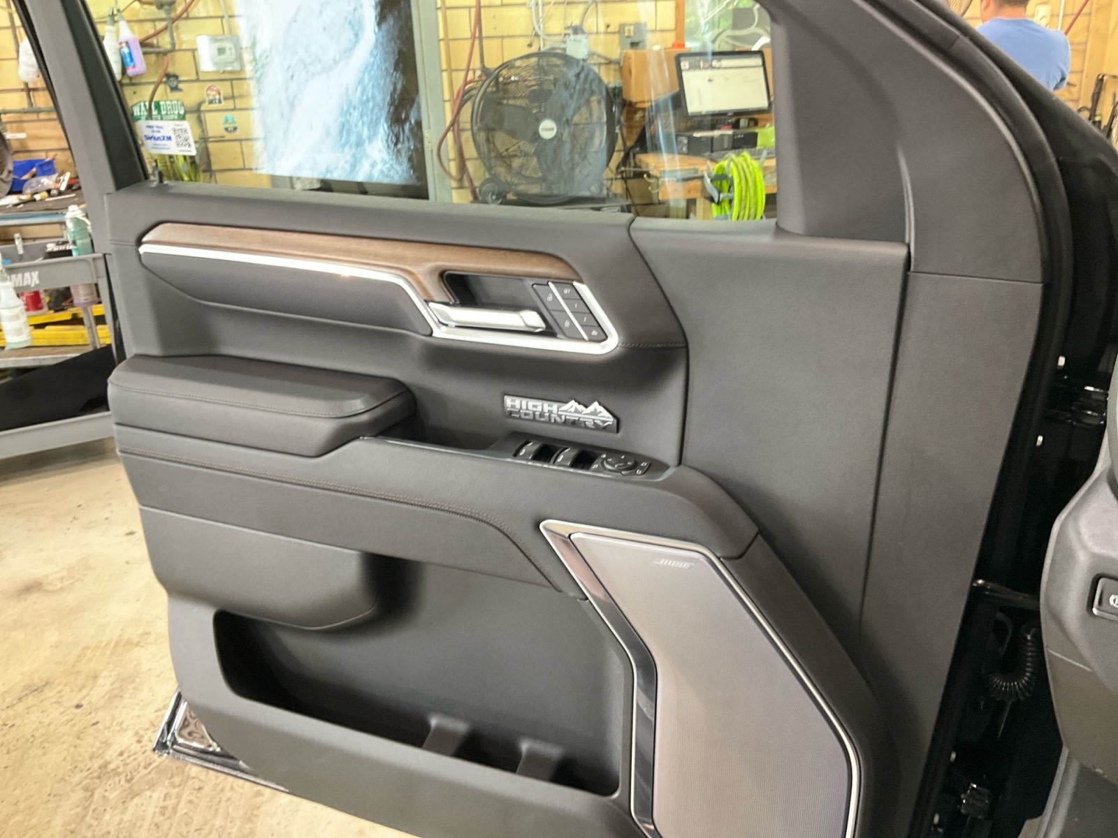 2025 Chevrolet Silverado 1500 High Country