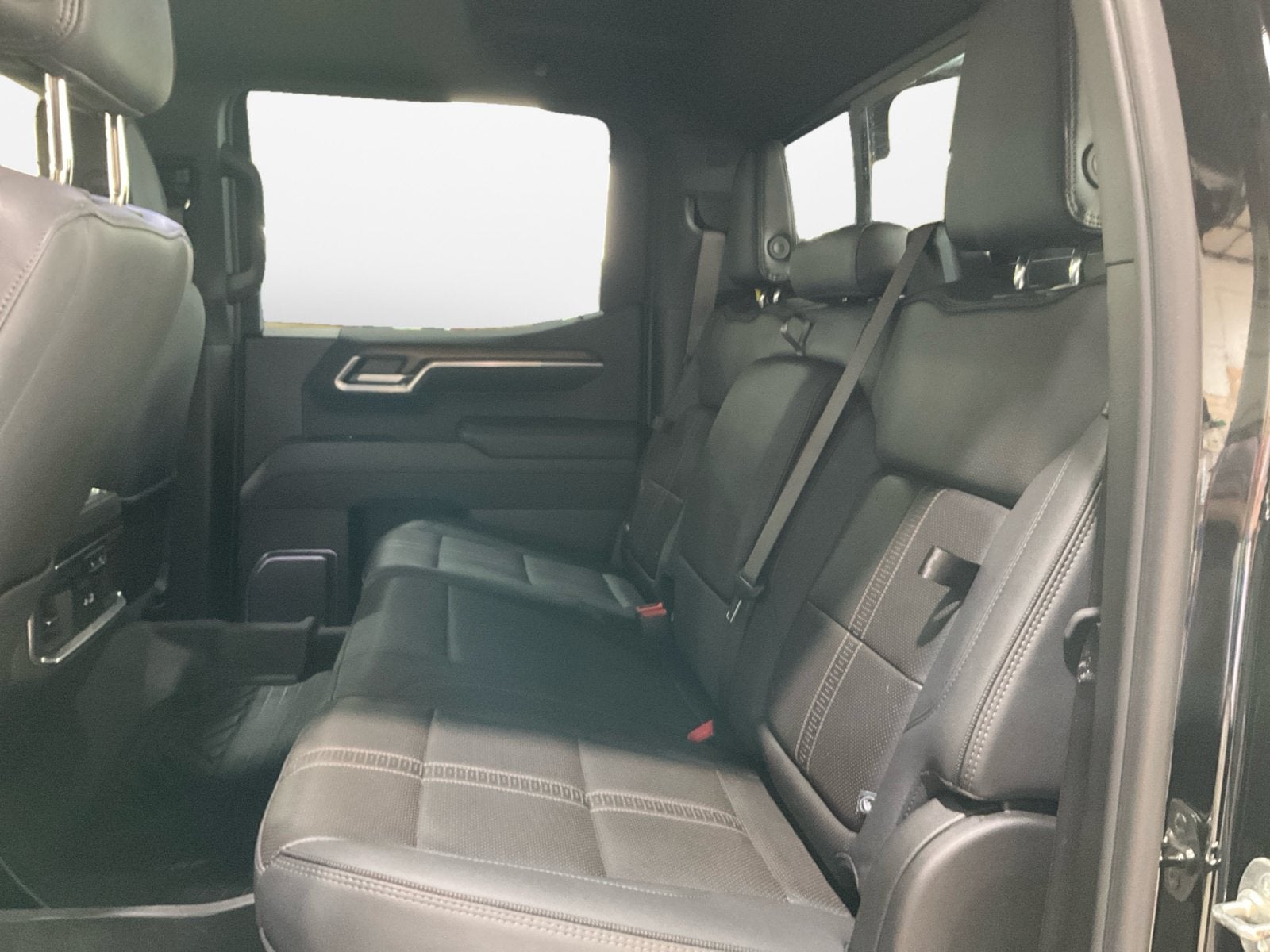 2025 Chevrolet Silverado 1500 4WD Crew Cab Short Bed High Country
