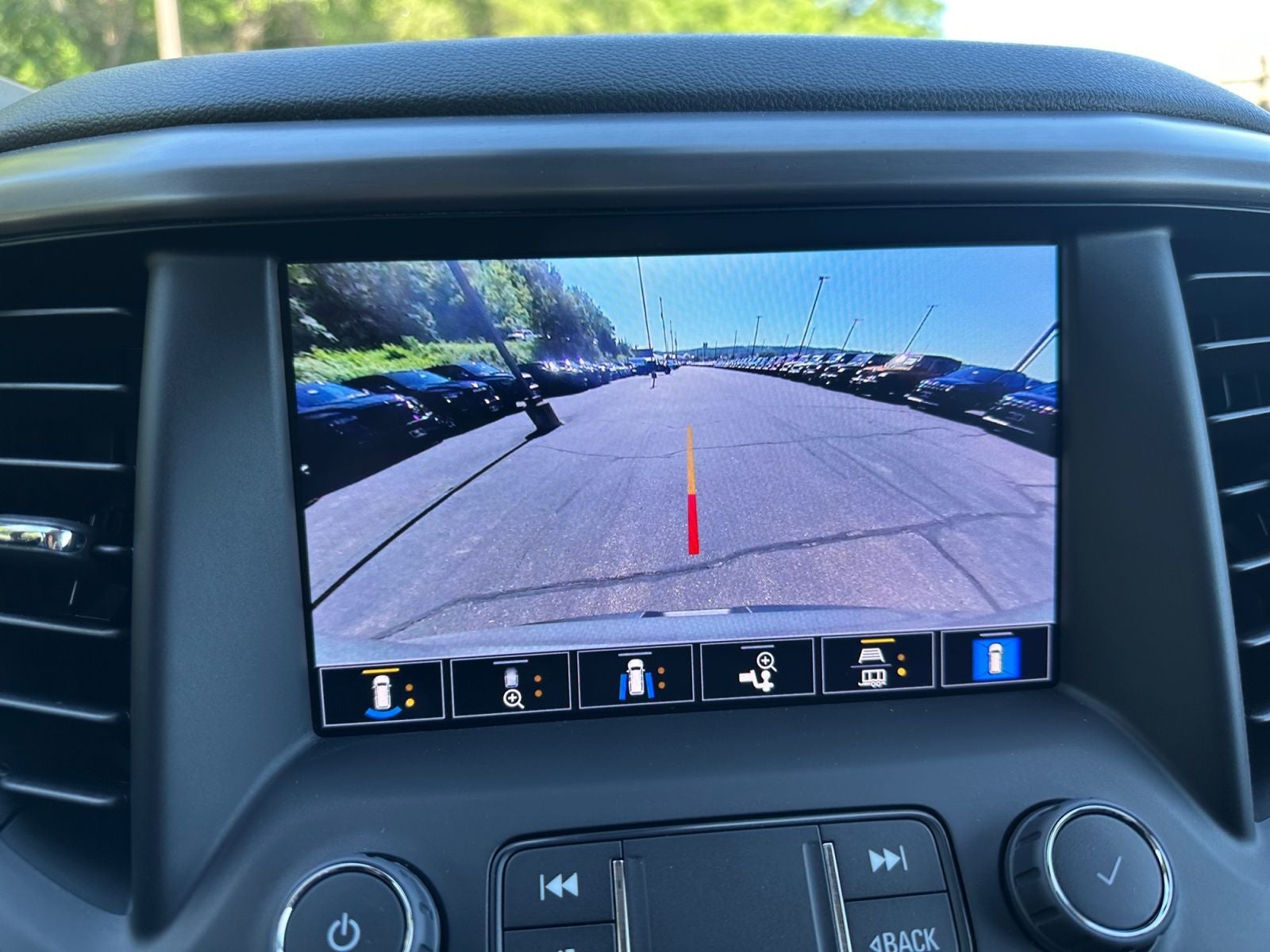 2023 GMC Acadia AT4