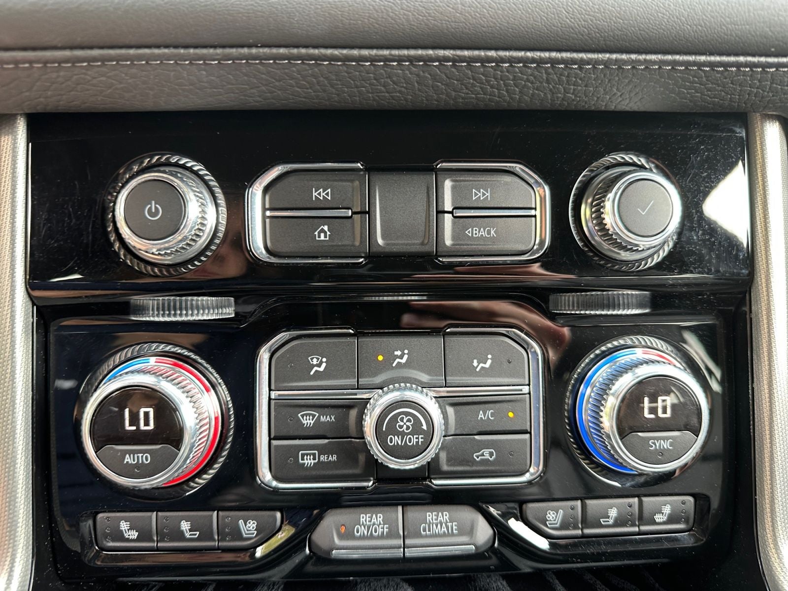 2021 GMC Yukon 4WD Denali