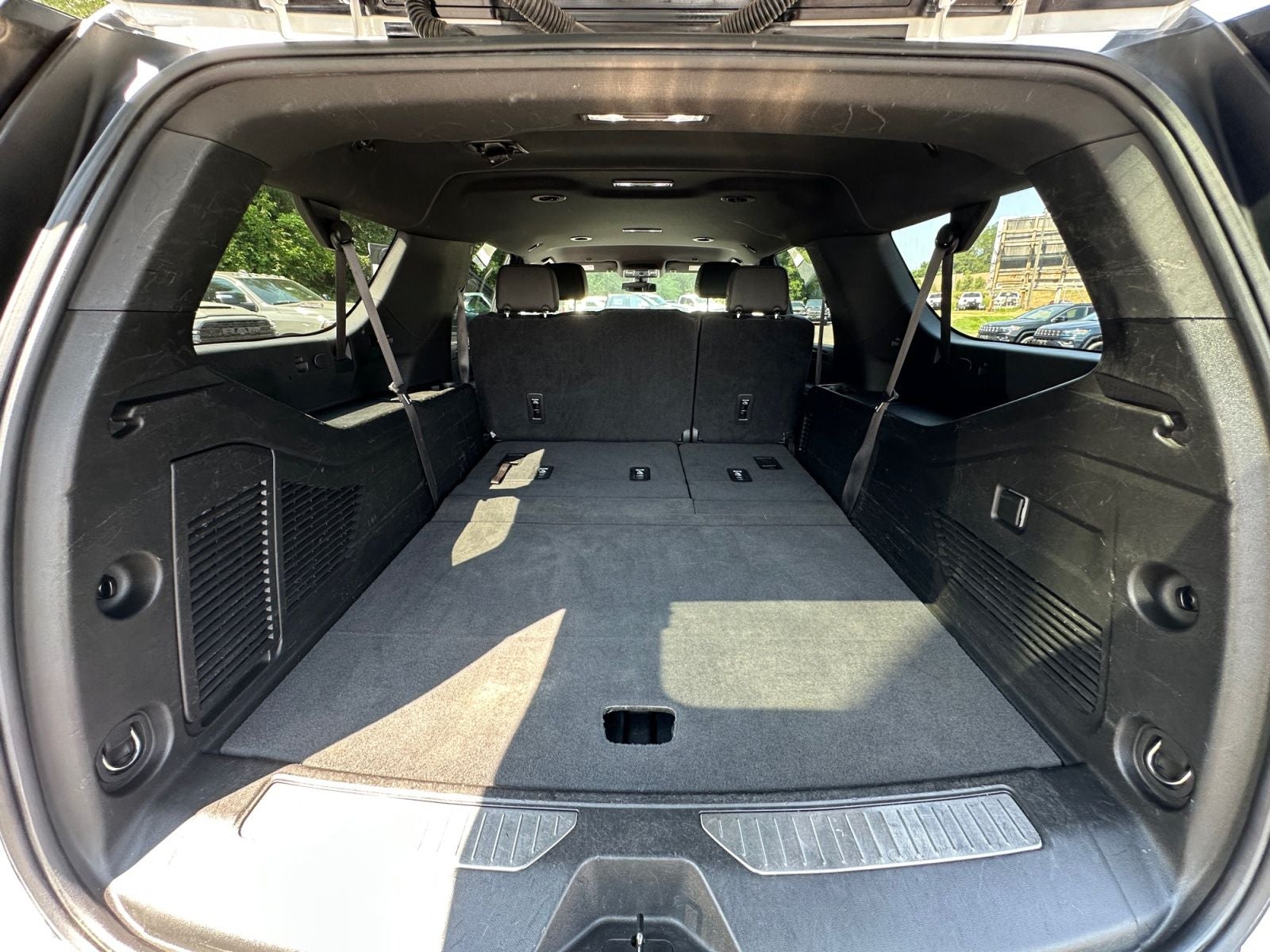 2021 Chevrolet Suburban 4WD RST
