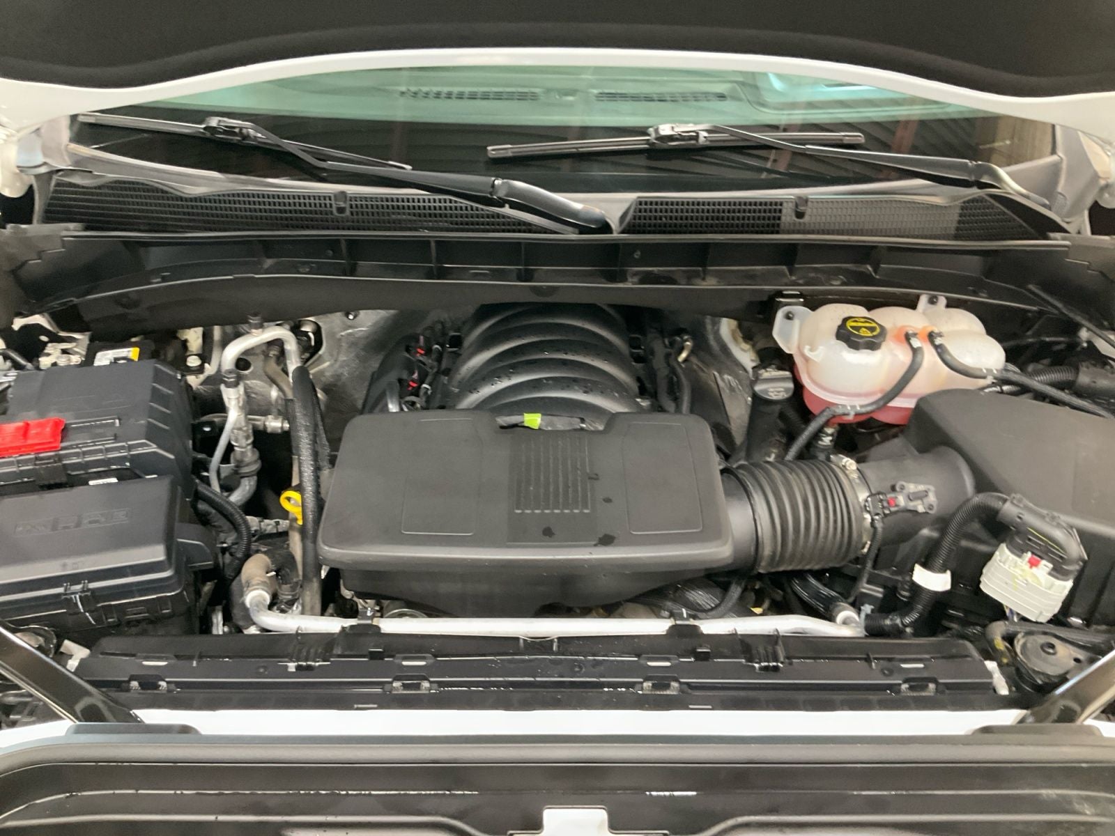 2025 GMC Sierra 1500 4WD Crew Cab Short Box SLT