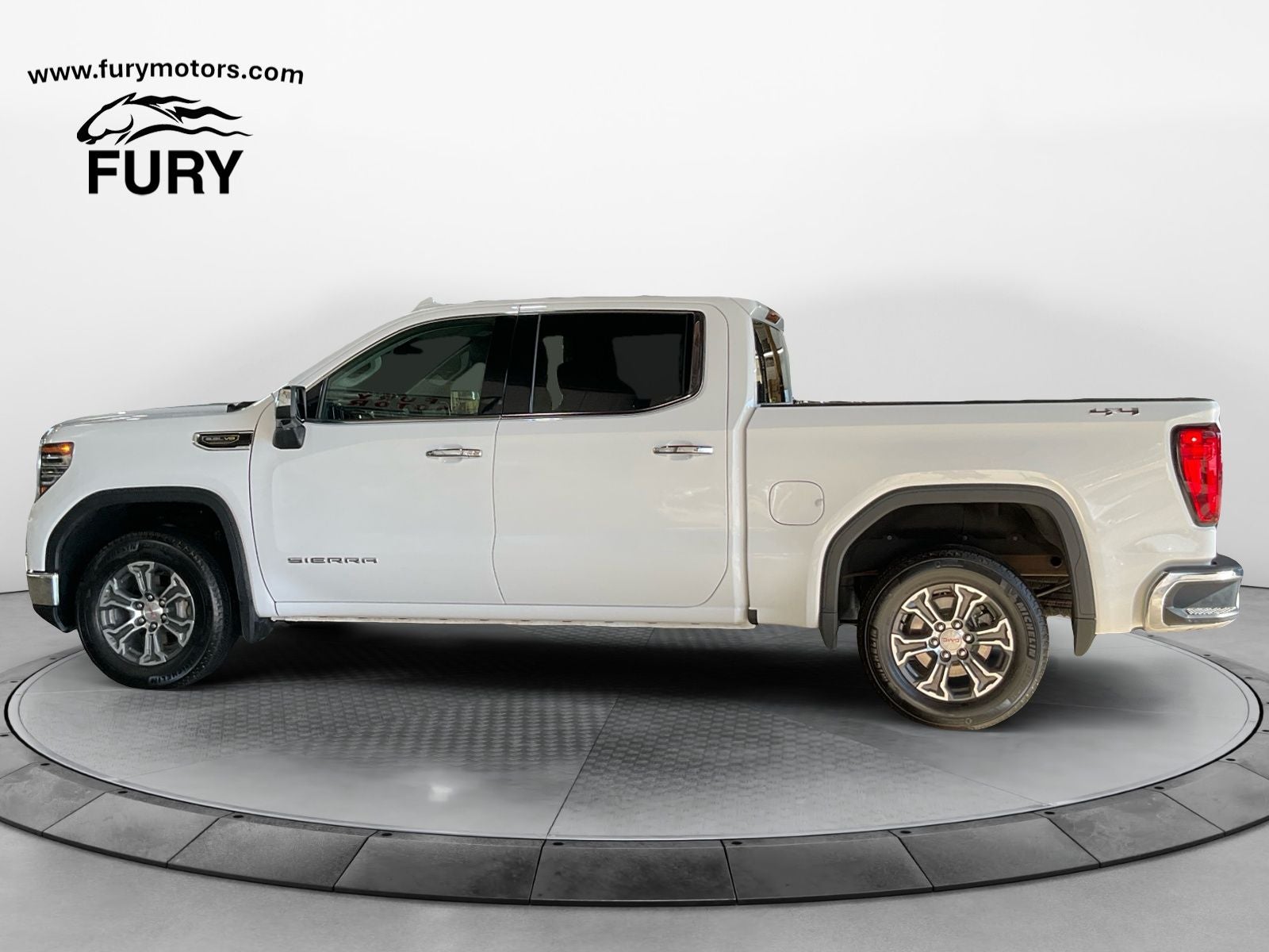 2025 GMC Sierra 1500 4WD Crew Cab Short Box SLT