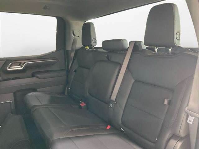 2025 GMC Sierra 1500 4WD Crew Cab Short Box SLT