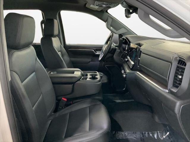 2025 GMC Sierra 1500 4WD Crew Cab Short Box SLT