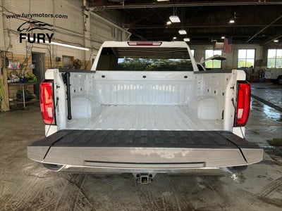 2025 GMC Sierra 1500 4WD Crew Cab Short Box SLT