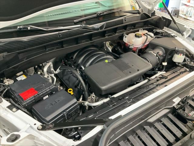 2025 GMC Sierra 1500 4WD Crew Cab Short Box SLT
