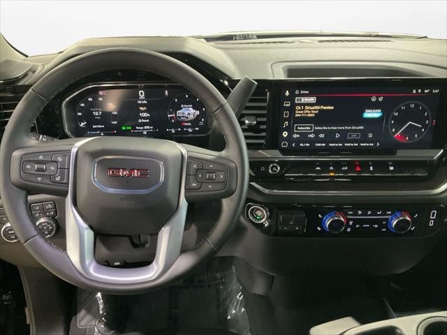 2026 GMC Sierra 1500 Crew Cab, Short Bed, SLT, 4WD