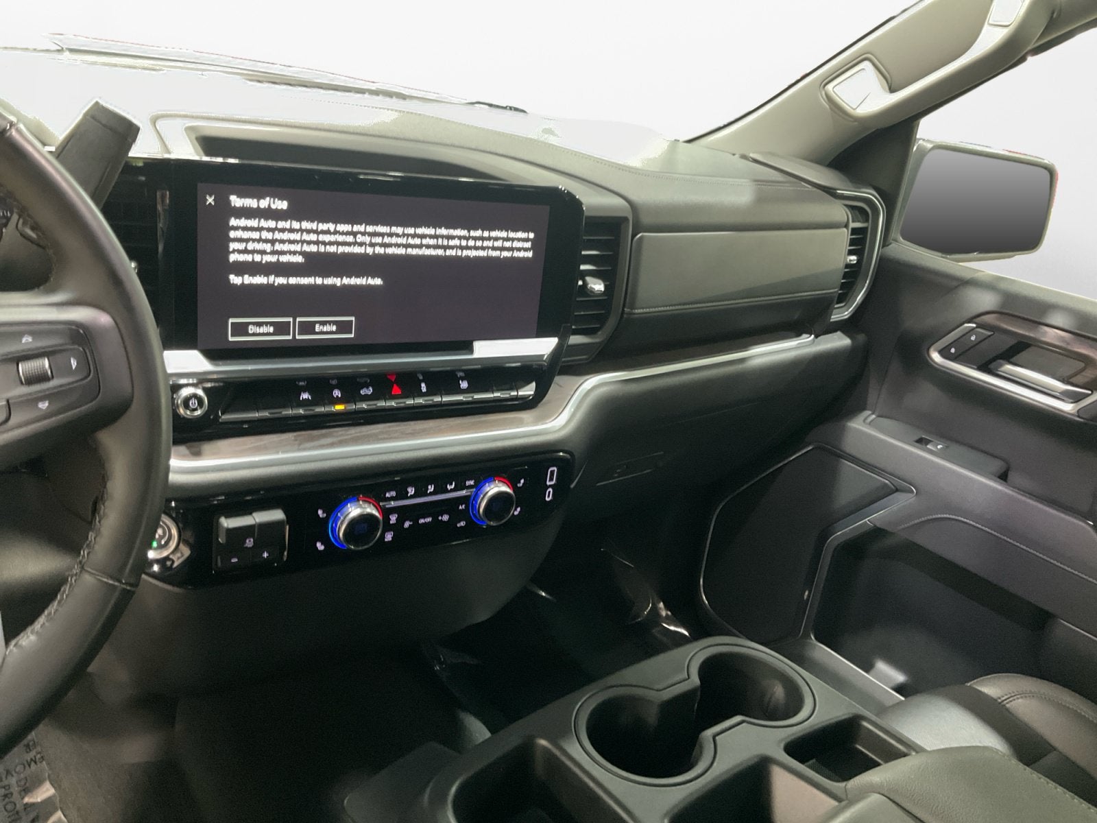 2026 GMC Sierra 1500 Crew Cab, Short Bed, SLT, 4WD