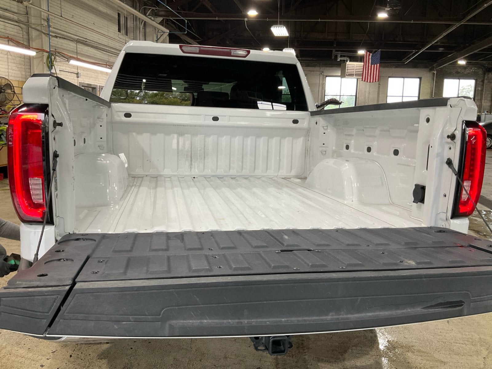 2026 GMC Sierra 1500 Crew Cab, Short Bed, SLT, 4WD