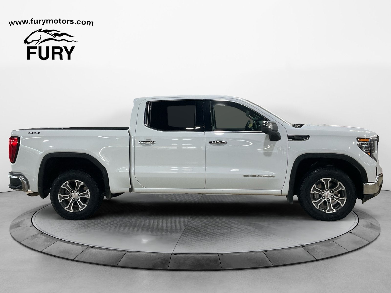 2026 GMC Sierra 1500 Crew Cab, Short Bed, SLT, 4WD