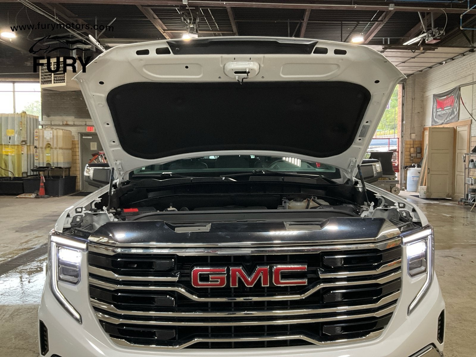 2026 GMC Sierra 1500 Crew Cab, Short Bed, SLT, 4WD