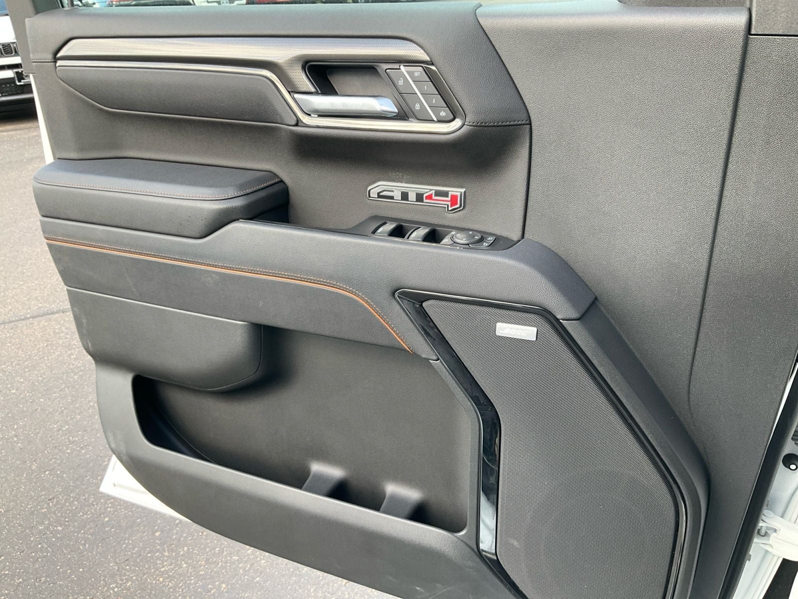 2025 GMC Sierra 1500 AT4