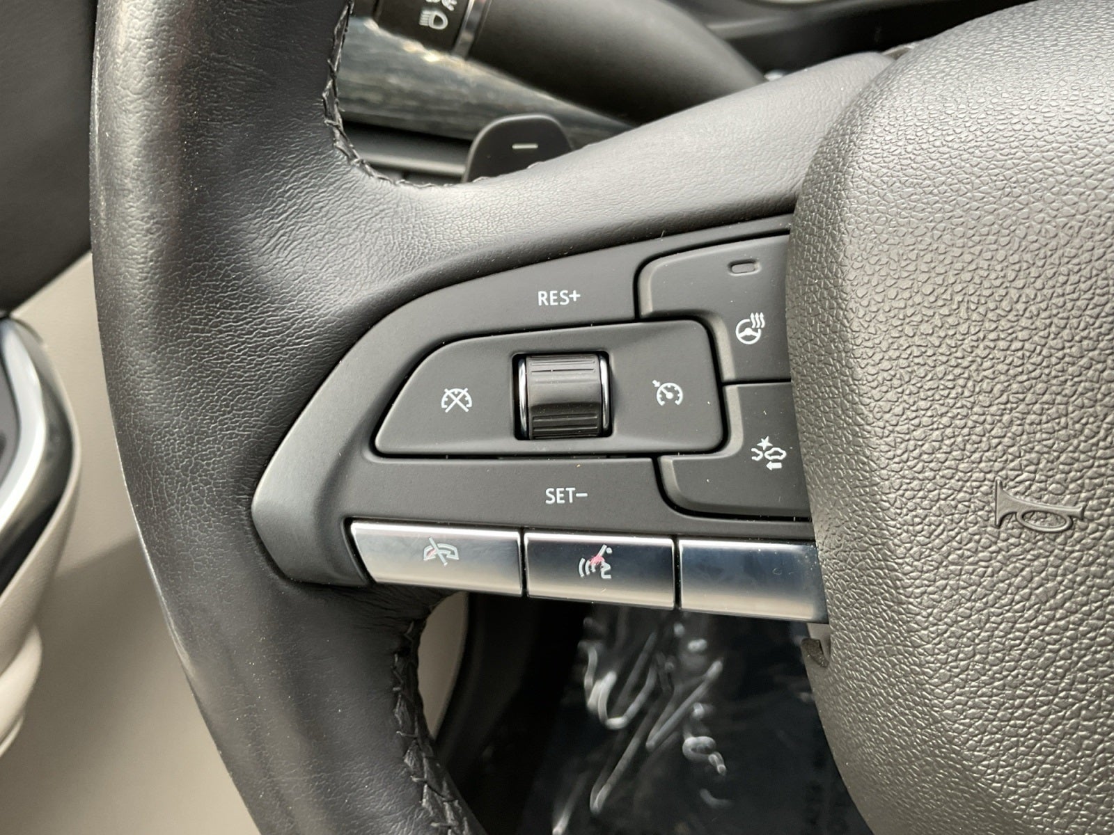 2021 Cadillac XT4 AWD Premium Luxury