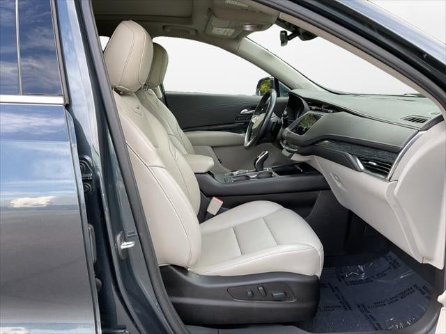 2021 Cadillac XT4 AWD Premium Luxury