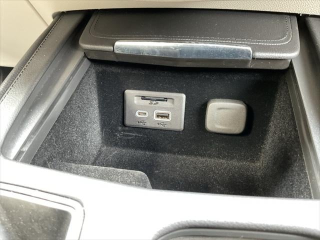 2021 Cadillac XT4 AWD Premium Luxury