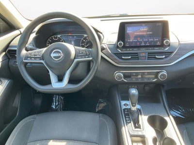 2025 Nissan Altima SV FWD