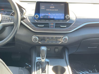 2025 Nissan Altima SV FWD