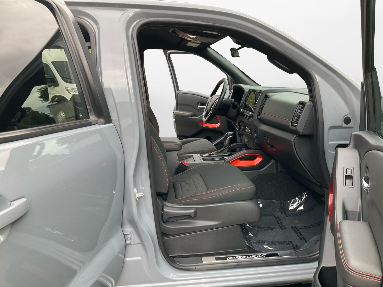 2023 Nissan Frontier Crew Cab PRO-4X 4x4