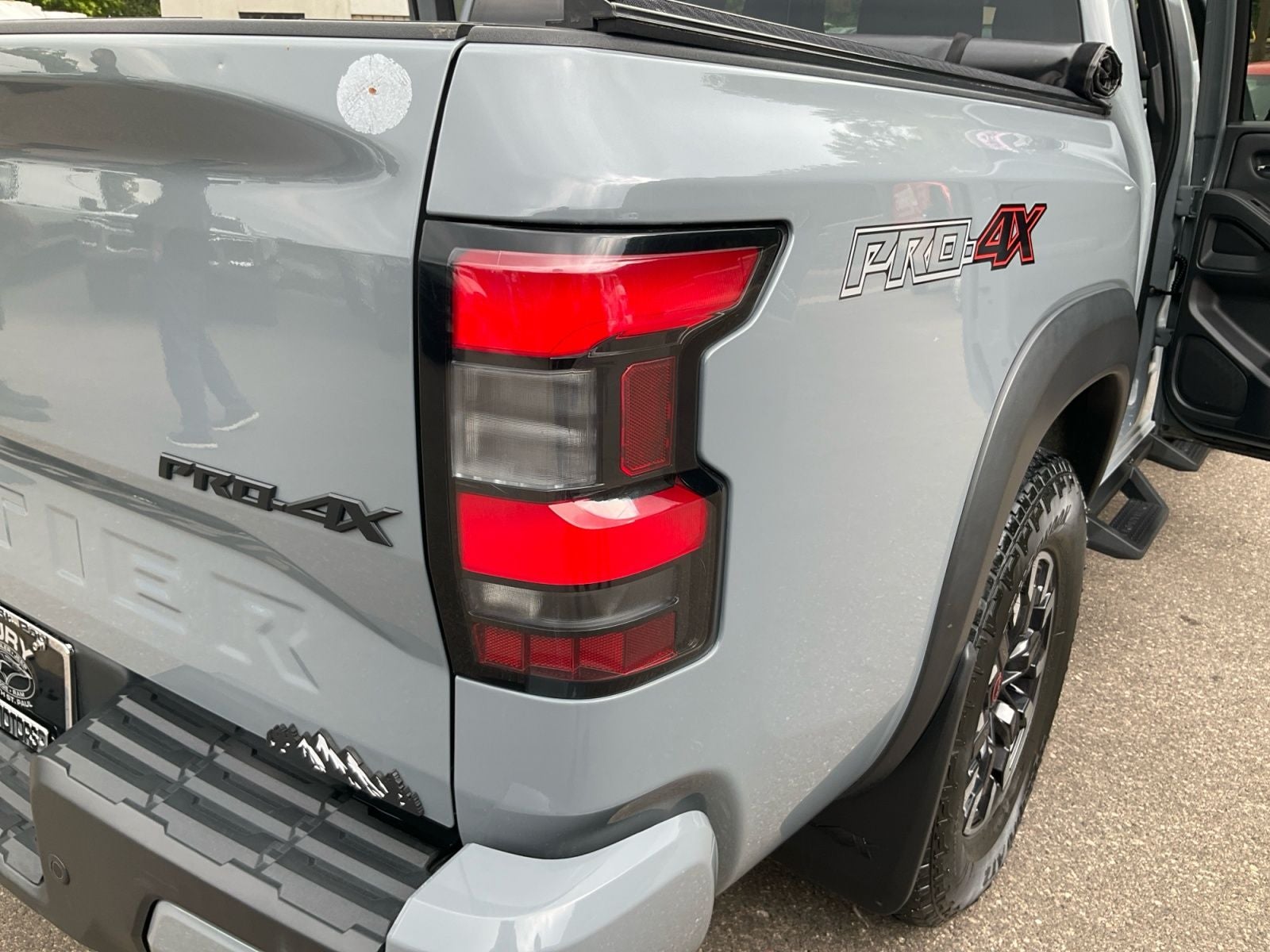 2023 Nissan Frontier Crew Cab PRO-4X 4x4
