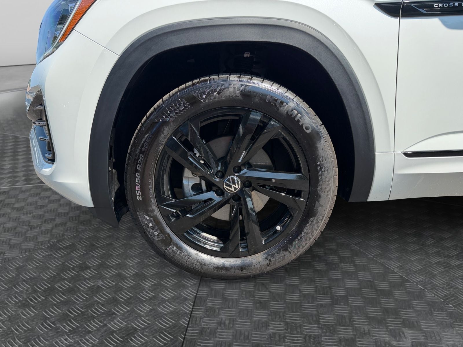 2026 Volkswagen Atlas Cross Sport SEL R-Line Black