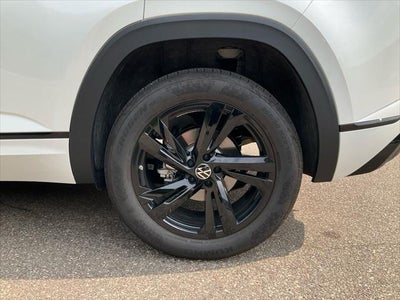 2026 Volkswagen Atlas Cross Sport SEL R-Line Black