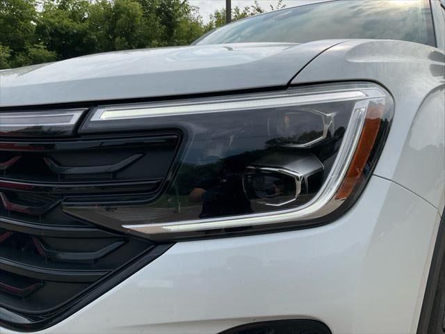 2026 Volkswagen Atlas Cross Sport SEL R-Line Black