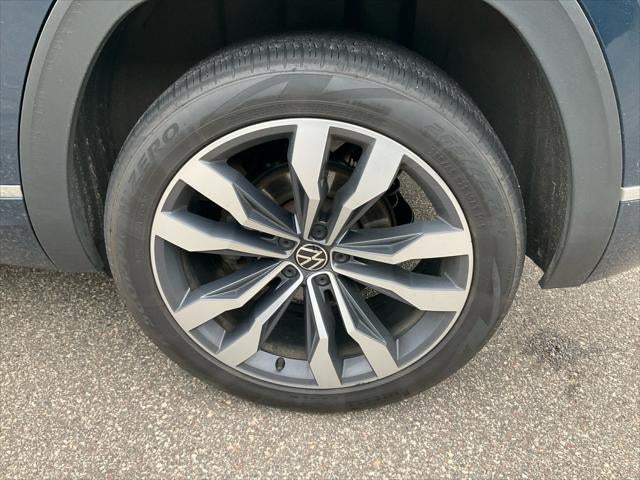 2022 Volkswagen Atlas Cross Sport 3.6L V6 SEL Premium R-Line