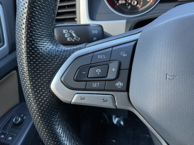 2021 Volkswagen Atlas Cross Sport 3.6L V6 SE w/Technology R-Line