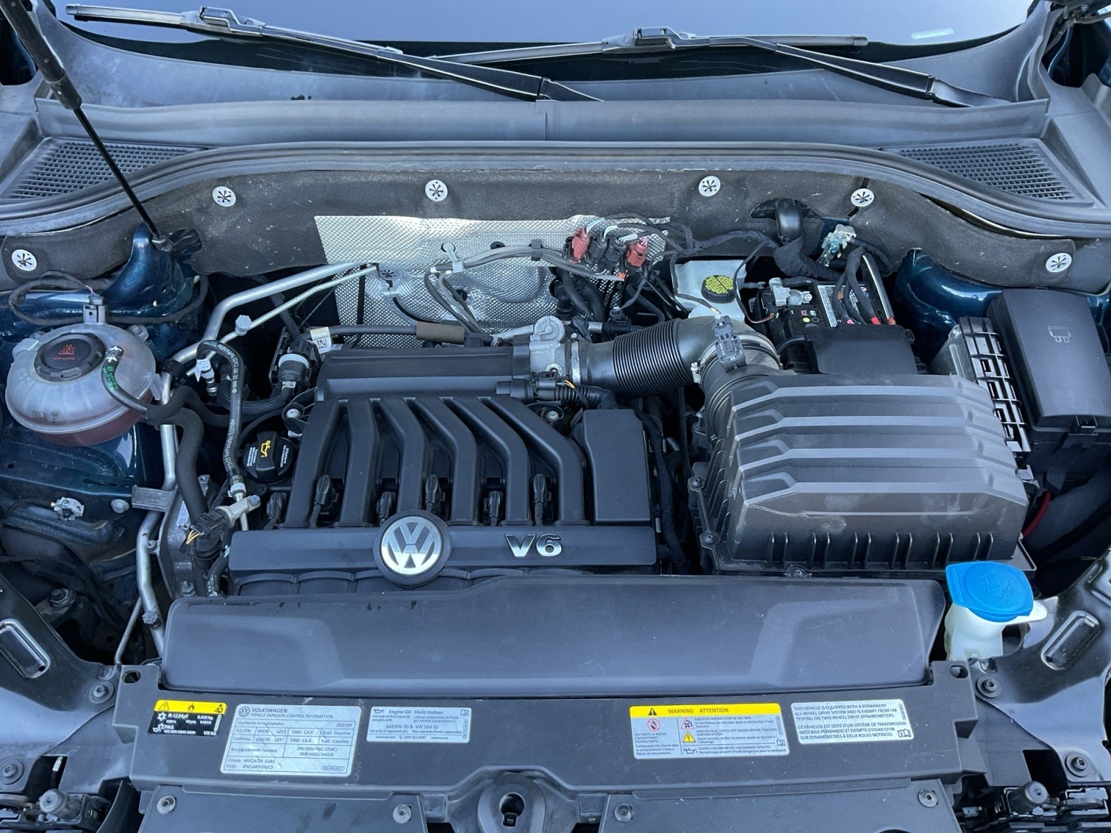 2021 Volkswagen Atlas Cross Sport 3.6L V6 SE w/Technology R-Line