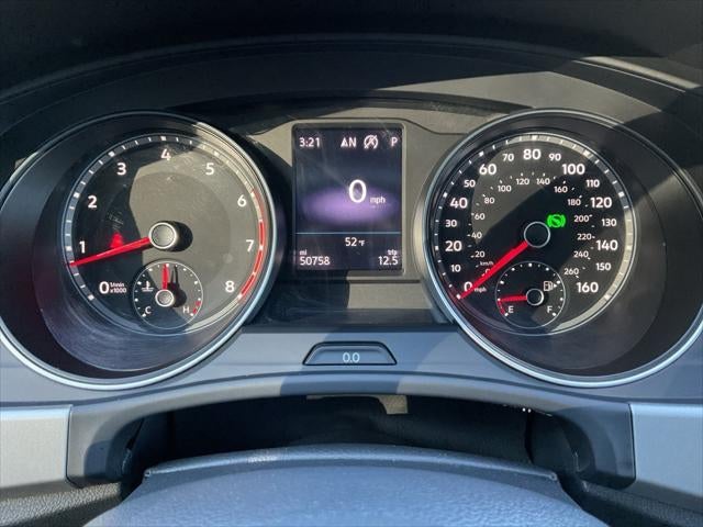 2021 Volkswagen Atlas Cross Sport 3.6L V6 SE w/Technology R-Line