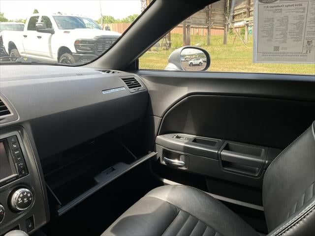 2014 Dodge Challenger R/T Plus