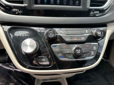 2019 Chrysler Pacifica L
