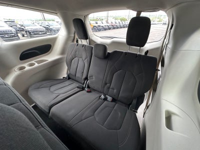 2019 Chrysler Pacifica L