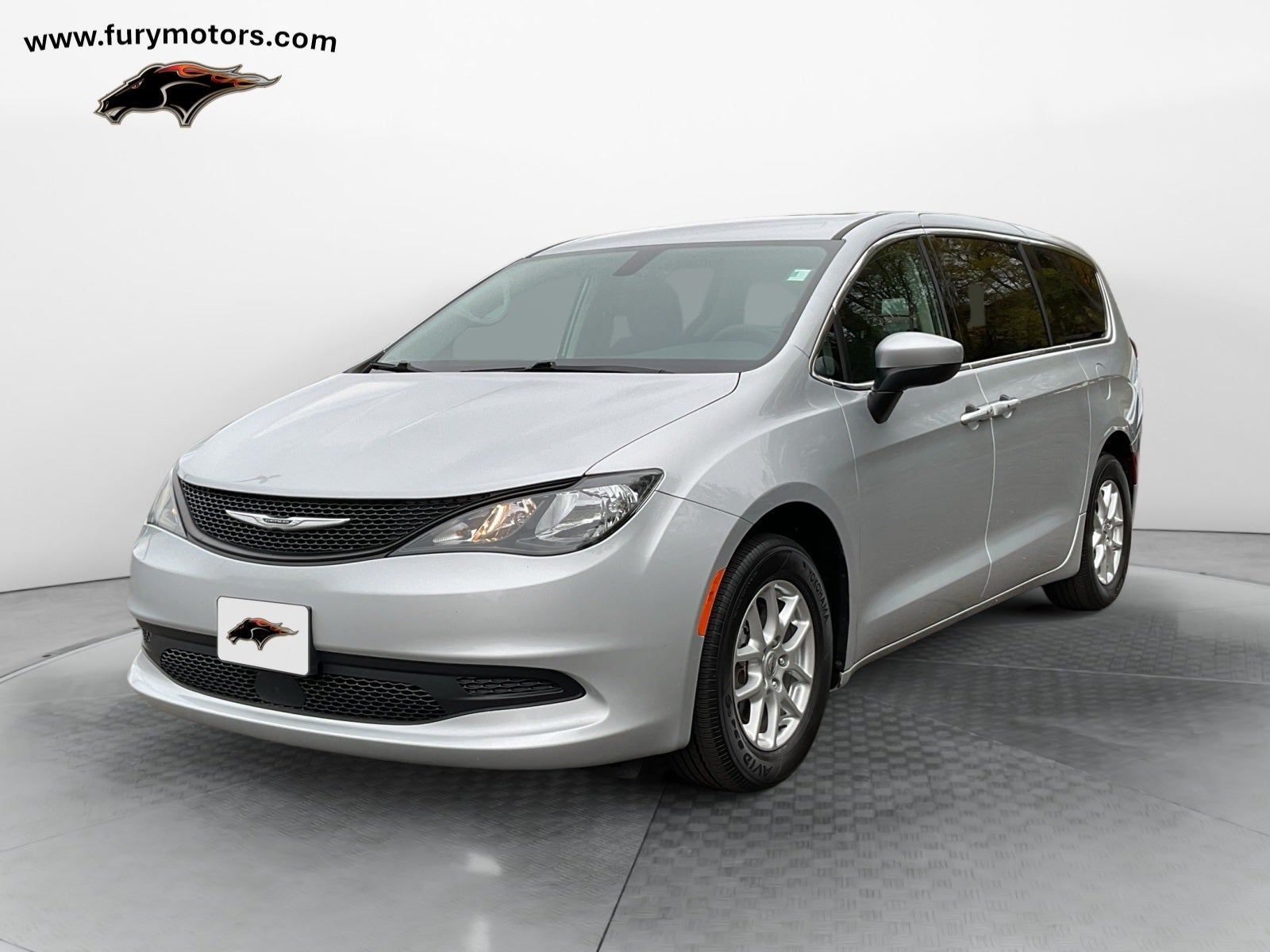 2022 Chrysler Voyager LX