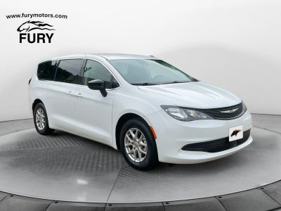 2024 Chrysler Voyager LX