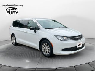 2024 Chrysler Voyager LX